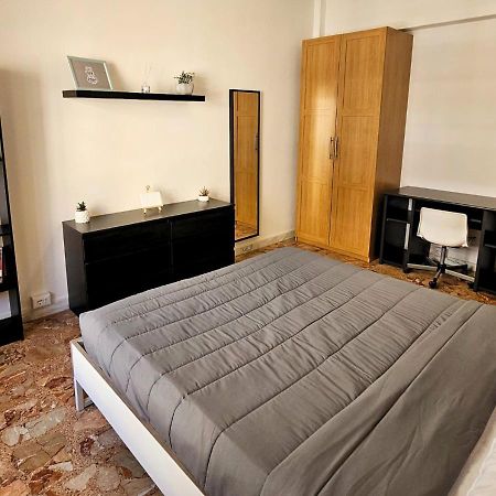 Urban Street Apartment Roma Bagian luar foto