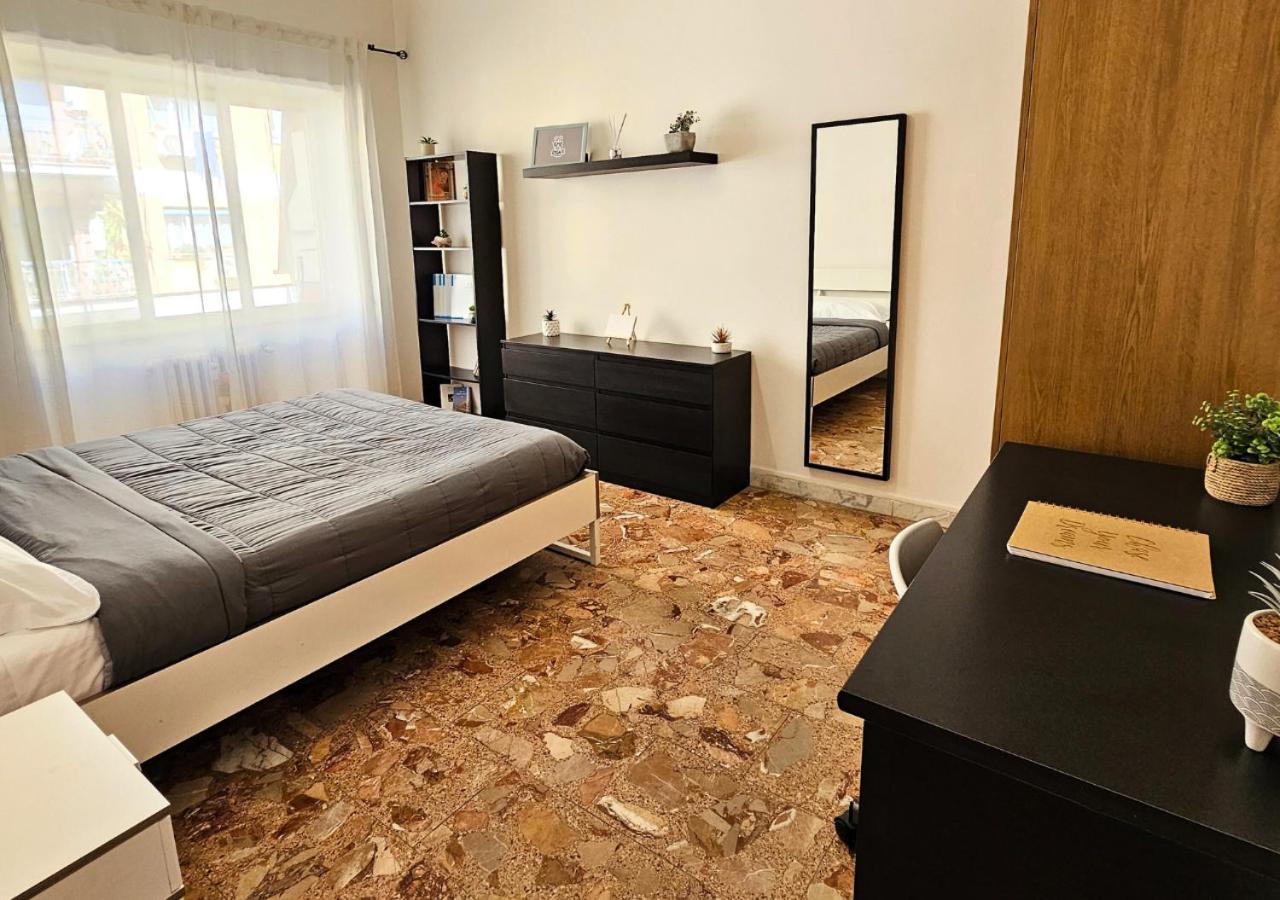 Urban Street Apartment Roma Bagian luar foto