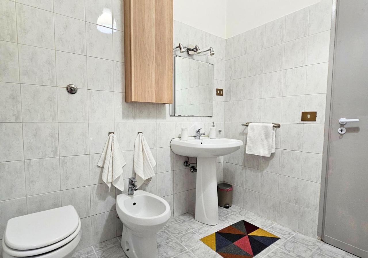 Urban Street Apartment Roma Bagian luar foto