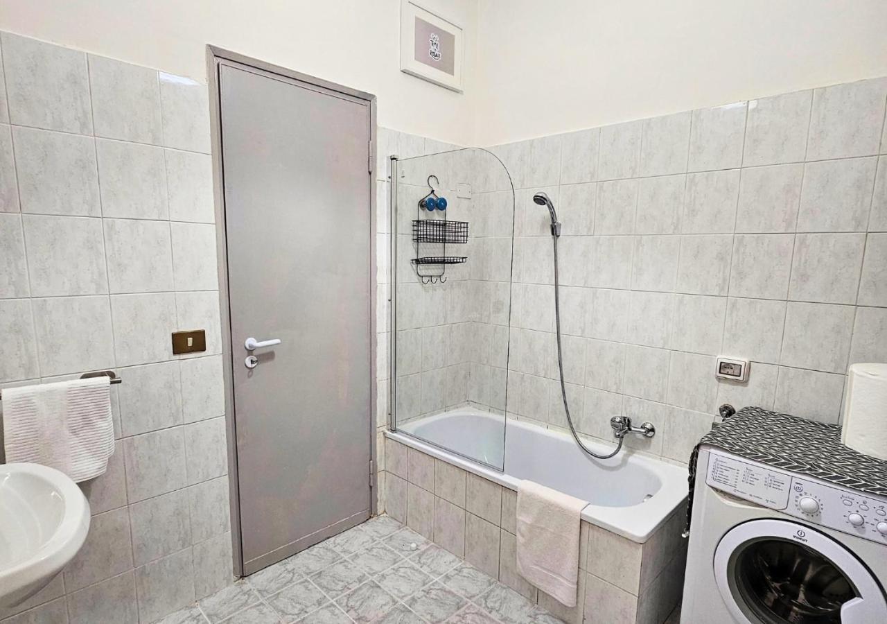 Urban Street Apartment Roma Bagian luar foto