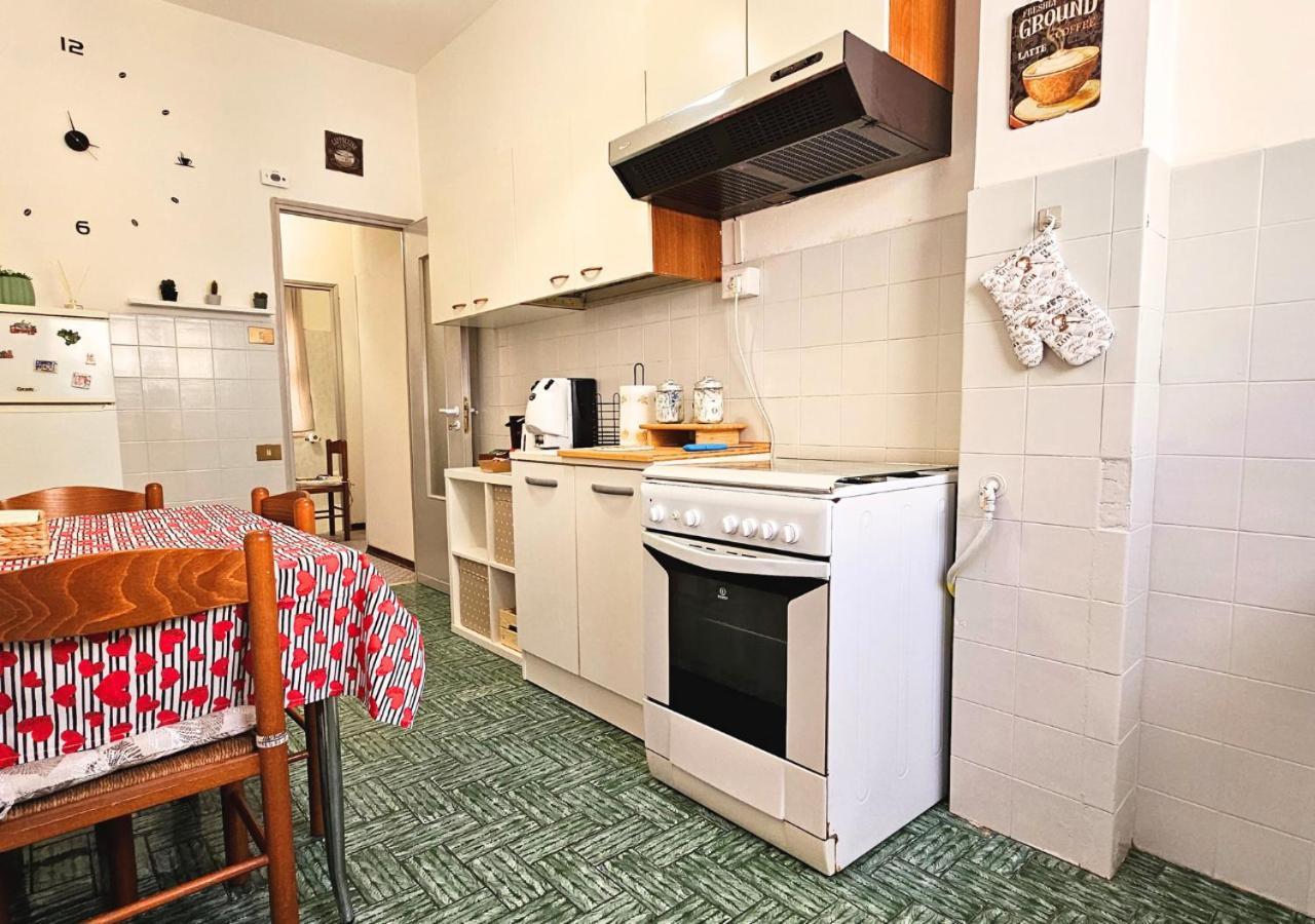 Urban Street Apartment Roma Bagian luar foto